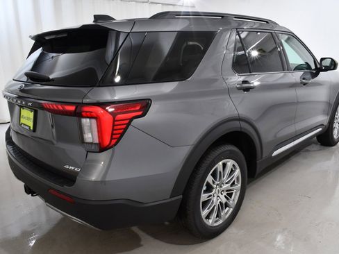 New 2025 Ford Explorer Active w/ Active Comfort Package image 11