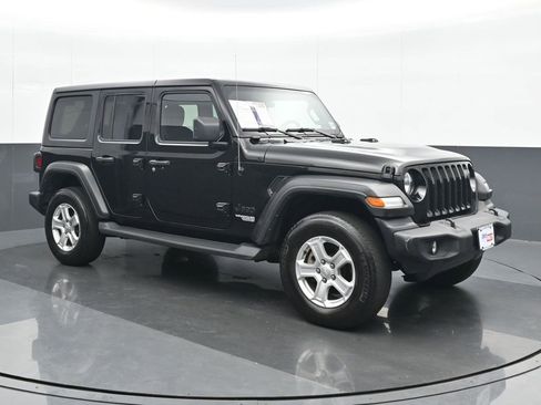 Used 2021 Jeep Wrangler Unlimited Sport image 9