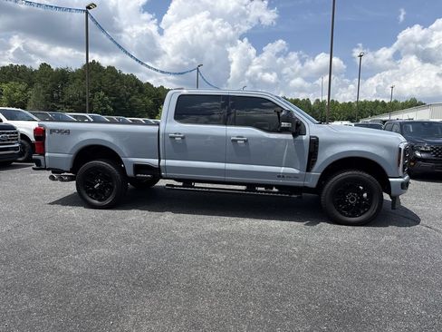Used 2024 Ford F250 Lariat w/ Lariat Ultimate Package AWD/4WD image 8