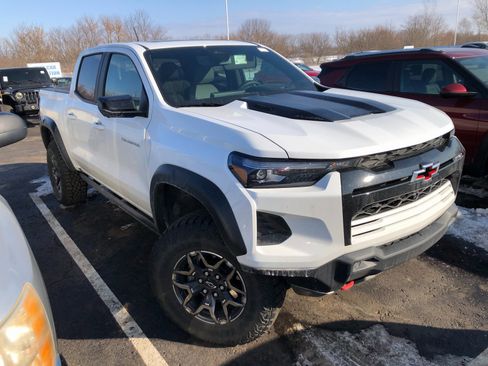 Certified 2025 Chevrolet Colorado ZR2 w/ Technology Package image 3