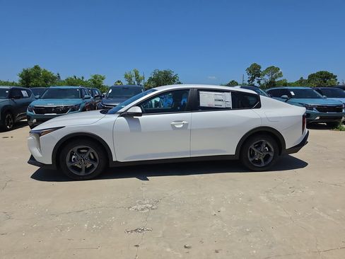 New 2026 Kia K4 FWD image 5