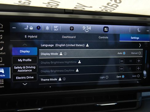 Used 2025 Jeep Wrangler Sahara image 25