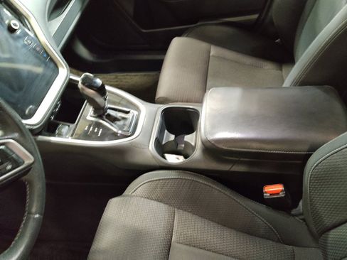 Used 2020 Subaru Outback Premium image 26