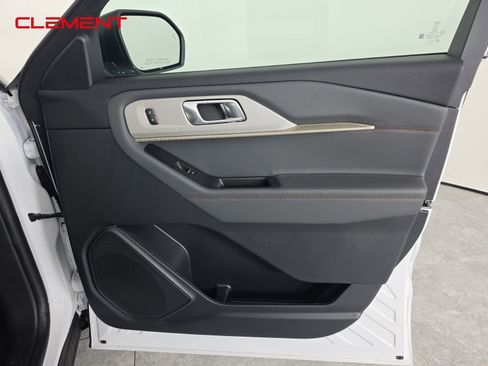 New 2026 Ford Explorer Active image 33