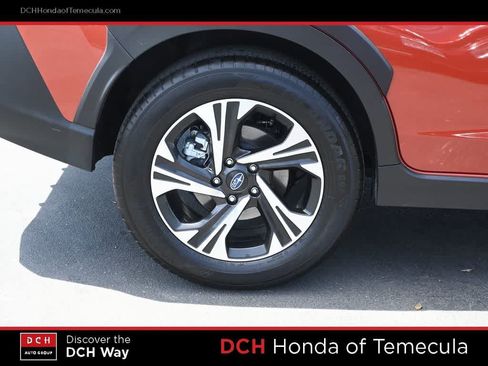 Used 2025 Subaru Crosstrek 2.5i Premium AWD/4WD image 23