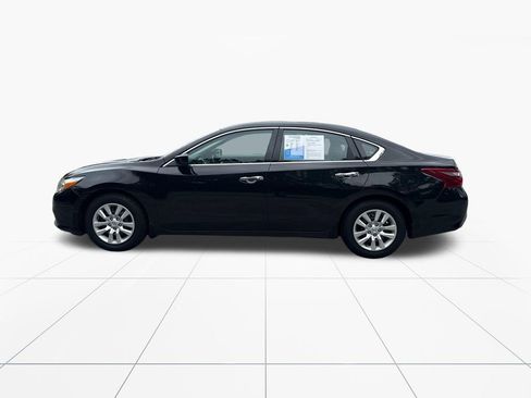 Used 2018 Nissan Altima 2.5 S w/ S Convenience Package FWD image 4