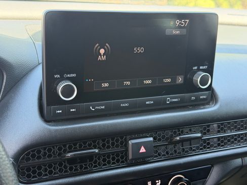 Used 2023 Honda HR-V LX image 25