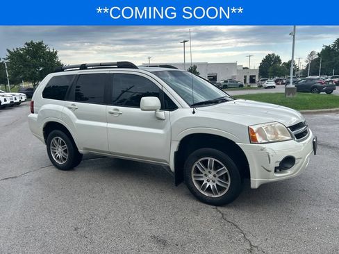 Used 2008 Mitsubishi Endeavor SE FWD image 4
