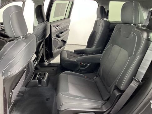 Used 2023 Jeep Grand Cherokee L Laredo w/ Luxury Tech Group I AWD/4WD image 42