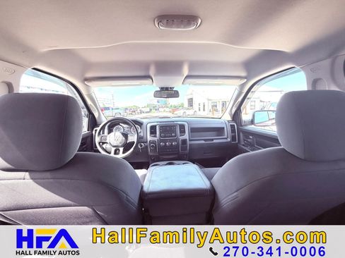 Used 2014 RAM 1500 Express RWD image 20