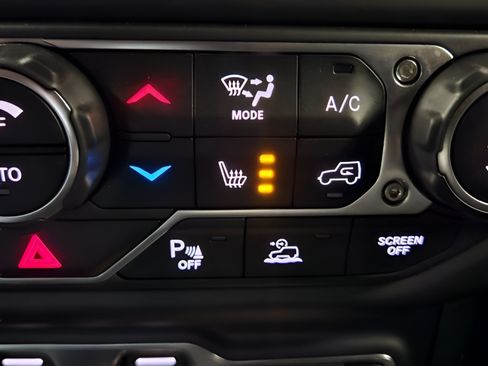 Certified 2020 Jeep Gladiator Rubicon AWD/4WD image 26
