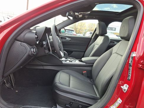 New 2025 Alfa Romeo Giulia AWD w/ Driving Assist Package image 9