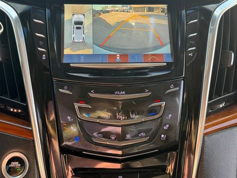 Used 2017 Cadillac Escalade ESV Premium Luxury image 12