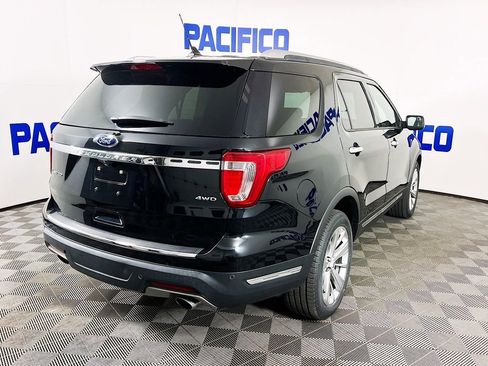 Certified 2018 Ford Explorer Limited AWD/4WD image 7