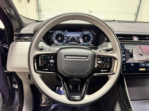 Used 2026 Land Rover Range Rover Velar Dynamic SE image 12