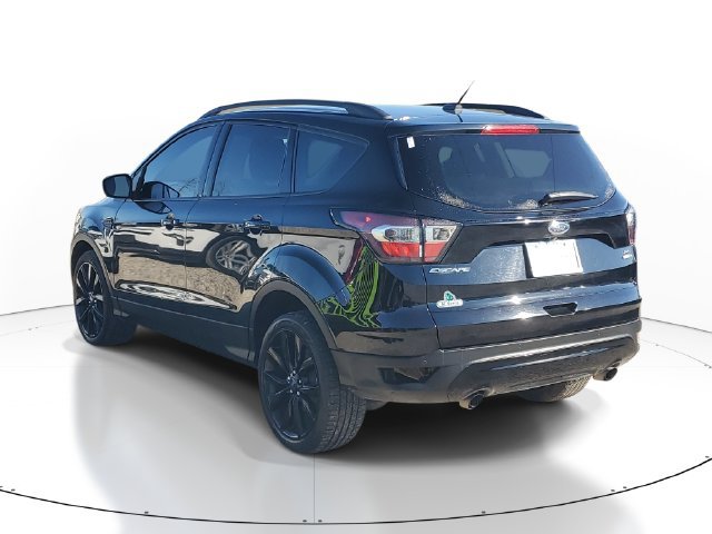 Used 2017 Ford Escape SE w/ Equipment Group 201A AWD/4WD image 3
