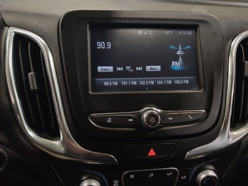 Used 2018 Chevrolet Equinox LT AWD/4WD image 25