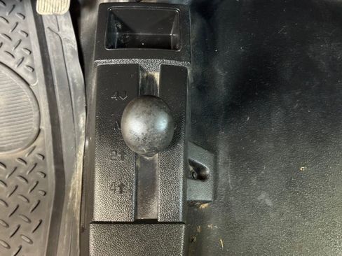 Used 2015 Chevrolet Silverado 2500 W/T image 27