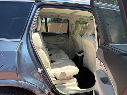 Used 2023 Volvo XC90 T8 Ultimate w/ Lounge Package AWD/4WD image 38