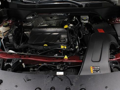 Used 2025 Chevrolet Trax RS w/ Driver Confidence Package FWD image 13