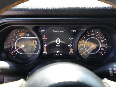 Used 2024 Jeep Wrangler Unlimited Sport AWD/4WD image 14