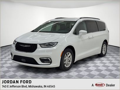 Used 2022 Chrysler Pacifica Touring-L
