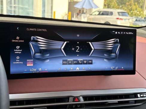 Used 2026 BMW iX xDrive45 w/ M Sport Package AWD/4WD image 28