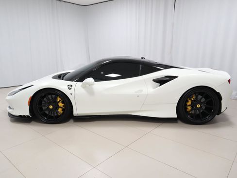 Used 2021 Ferrari F8 Tributo image 16