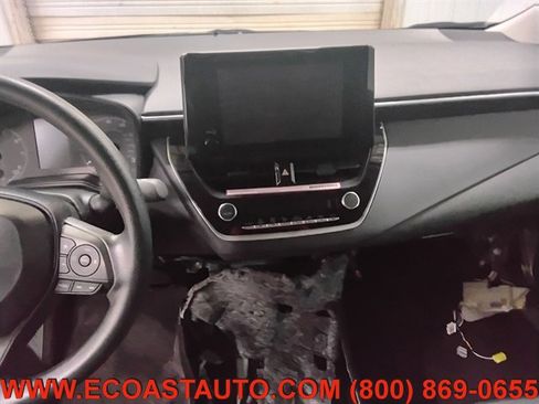 Used 2024 Toyota Corolla LE image 12