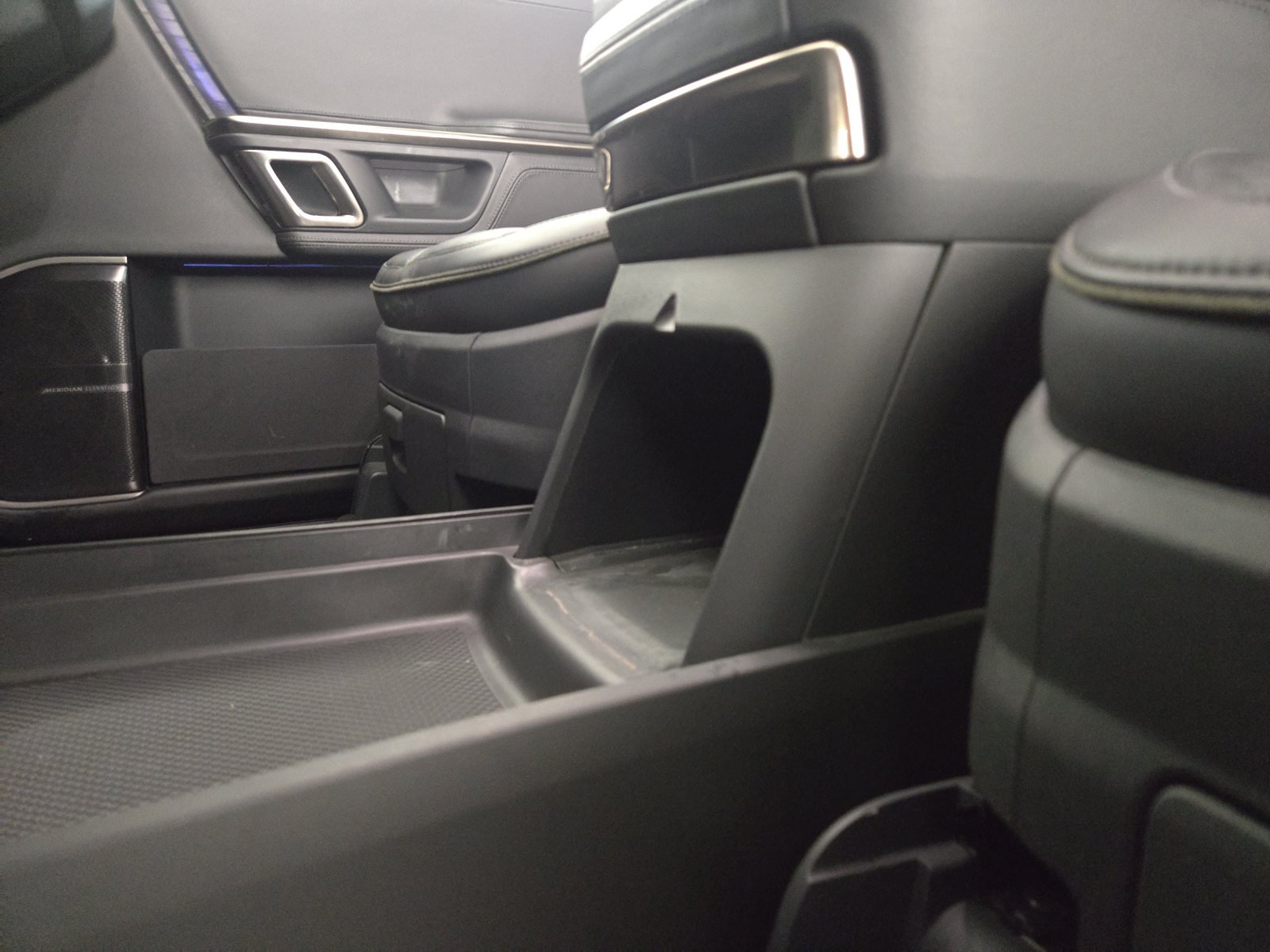 Used 2022 Rivian R1T Launch Edition AWD/4WD image 31