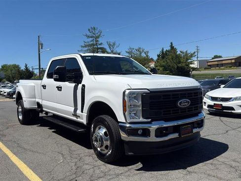 Used 2024 Ford F350 XL AWD/4WD image 3