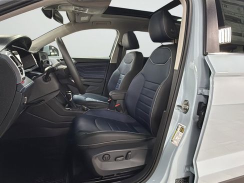 New 2026 Volkswagen Taos SEL AWD/4WD image 16