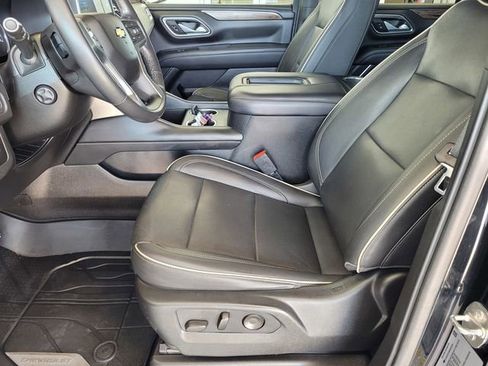 Used 2021 Chevrolet Tahoe Premier AWD/4WD image 17