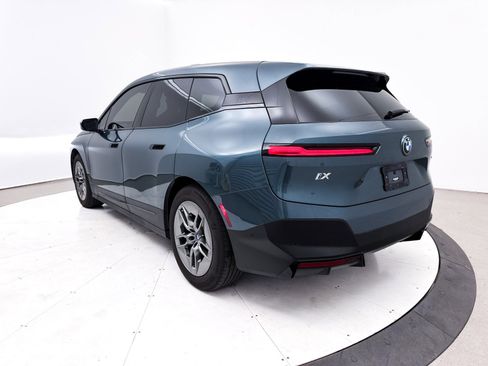 Used 2022 BMW iX xDrive50 w/ Premium Package image 17