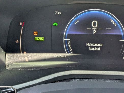 Used 2025 Toyota Camry LE image 19