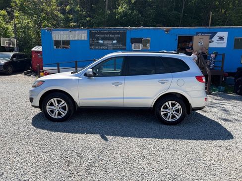Used 2011 Hyundai Santa Fe SE AWD/4WD image 2