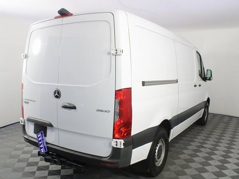 Used 2021 Mercedes-Benz Sprinter 2500 image 19