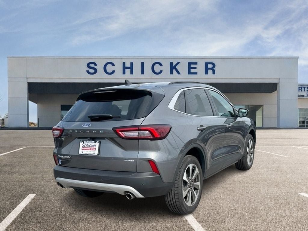 Used 2025 Ford Escape Platinum AWD/4WD image 3
