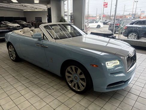Used 2016 Rolls-Royce Dawn image 9