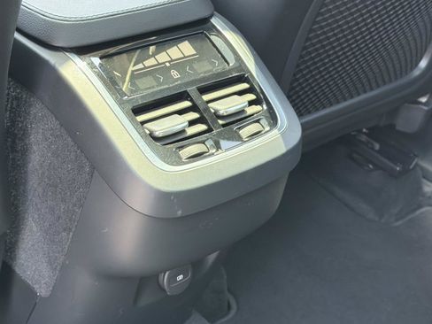 Certified 2023 Volvo XC90 B5 Core AWD/4WD image 22
