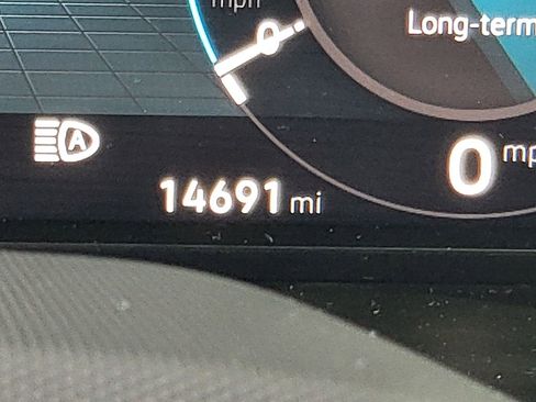 Used 2025 Volkswagen Atlas SE image 8