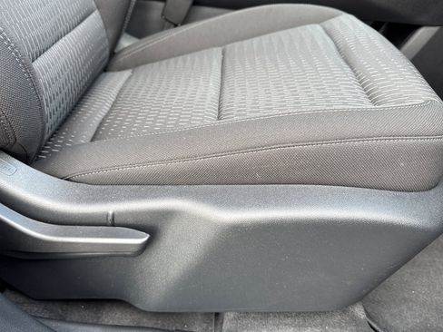 Used 2026 Chevrolet Equinox LT w/ Safety and Technology Package image 23