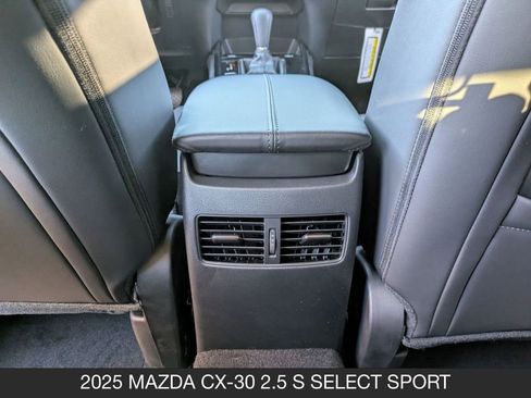 New 2025 MAZDA CX-30 AWD 2.5 S w/ Select Sport Pkg image 30