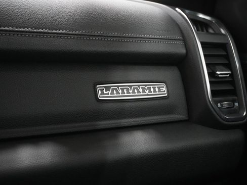 New 2025 RAM 1500 Laramie image 27