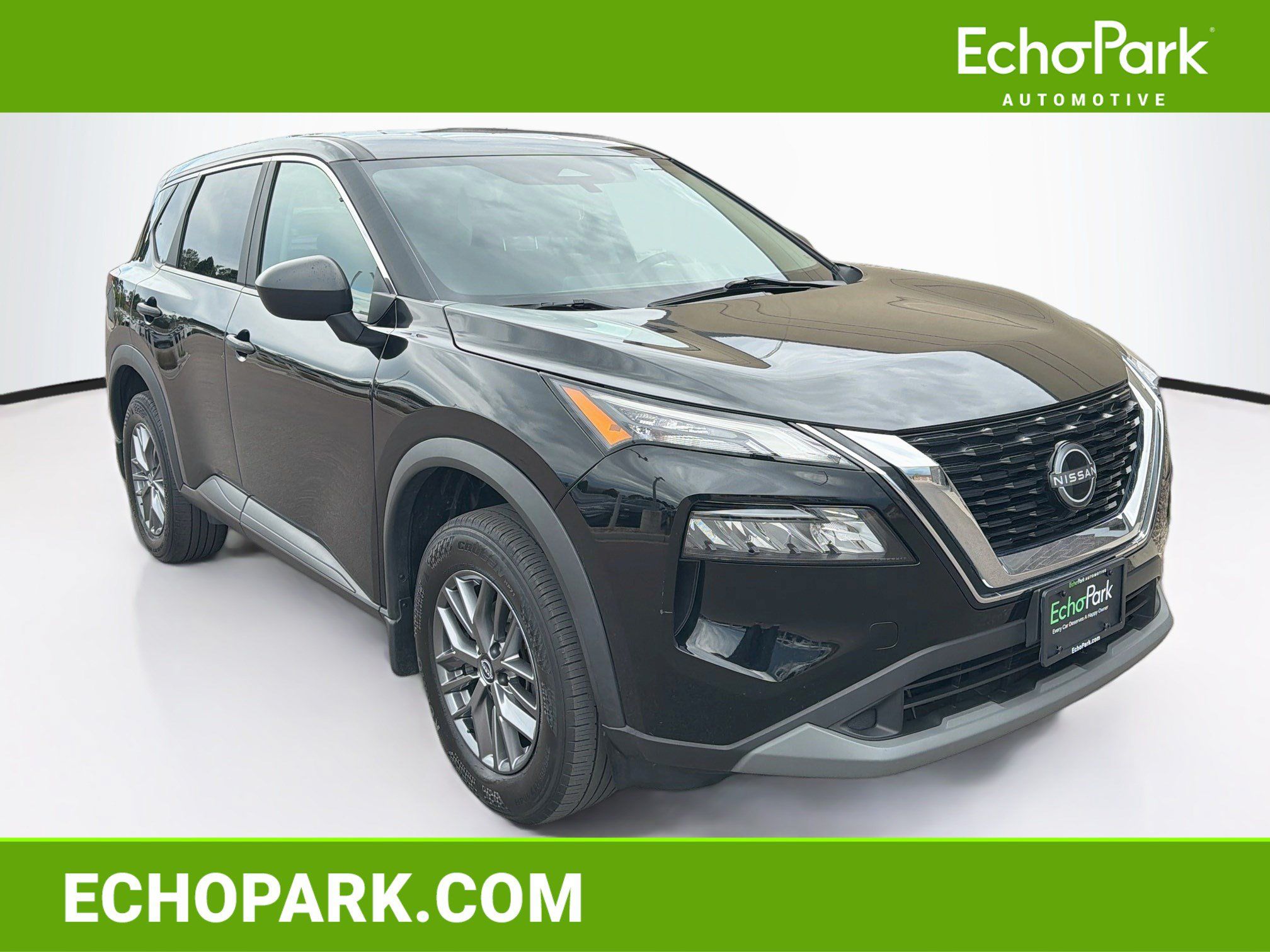 Used 2023 Nissan Rogue S AWD/4WD image 1