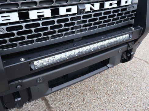 Used 2023 Ford Bronco Badlands w/ Sasquatch Package AWD/4WD image 13