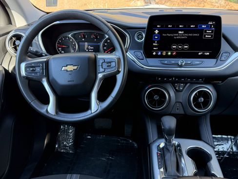 Used 2023 Chevrolet Blazer LT w/ Driver Confidence Package image 6