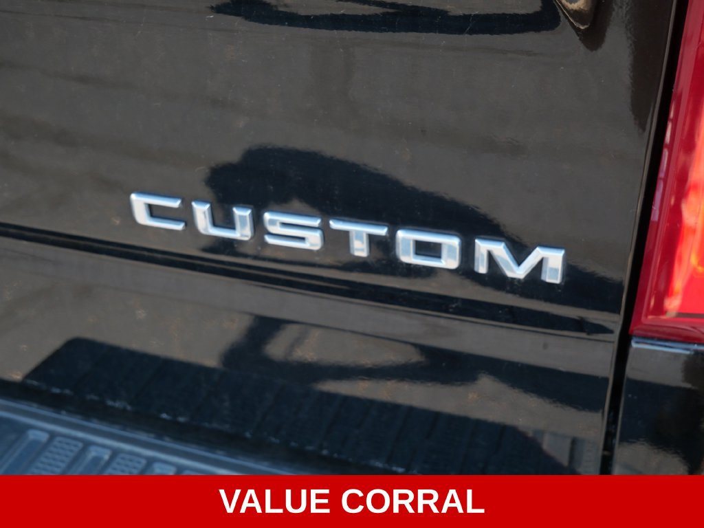 Used 2022 Chevrolet Silverado 1500 Custom Trail Boss w/ Safety Confidence Package AWD/4WD image 11