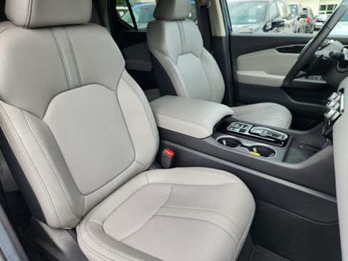 Used 2025 Honda Pilot Touring image 15
