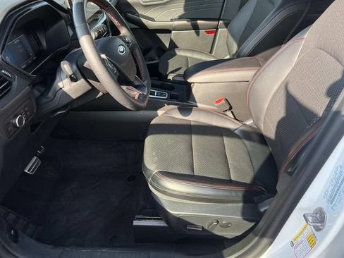 Certified 2024 Ford Escape ST-Line w/ Tech Pack #1 AWD/4WD image 19